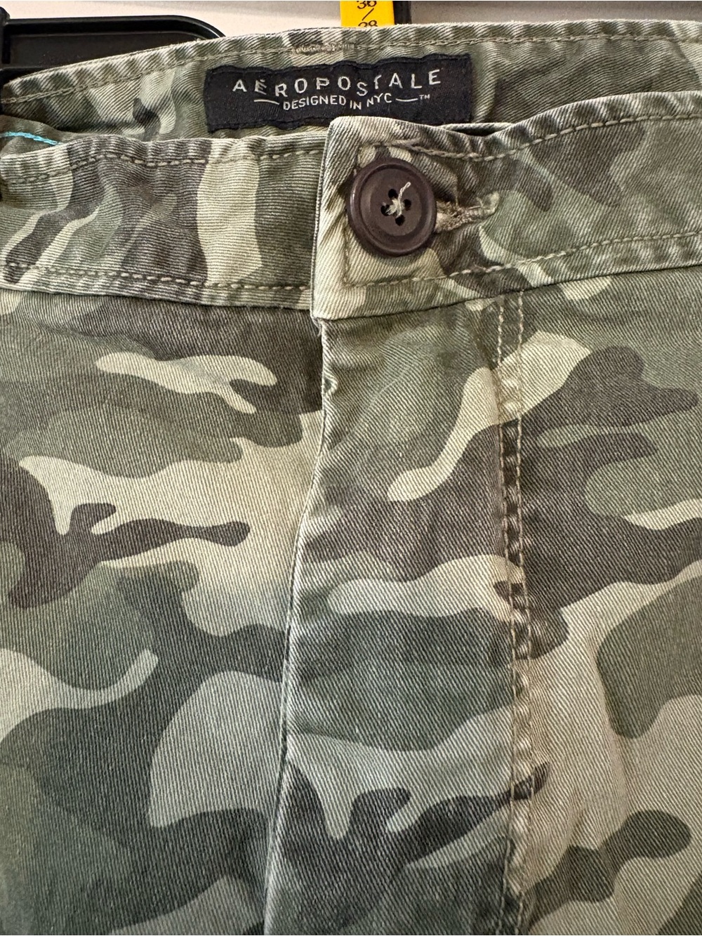 Aeropostale Men's Camo Cargo Shorts - Green